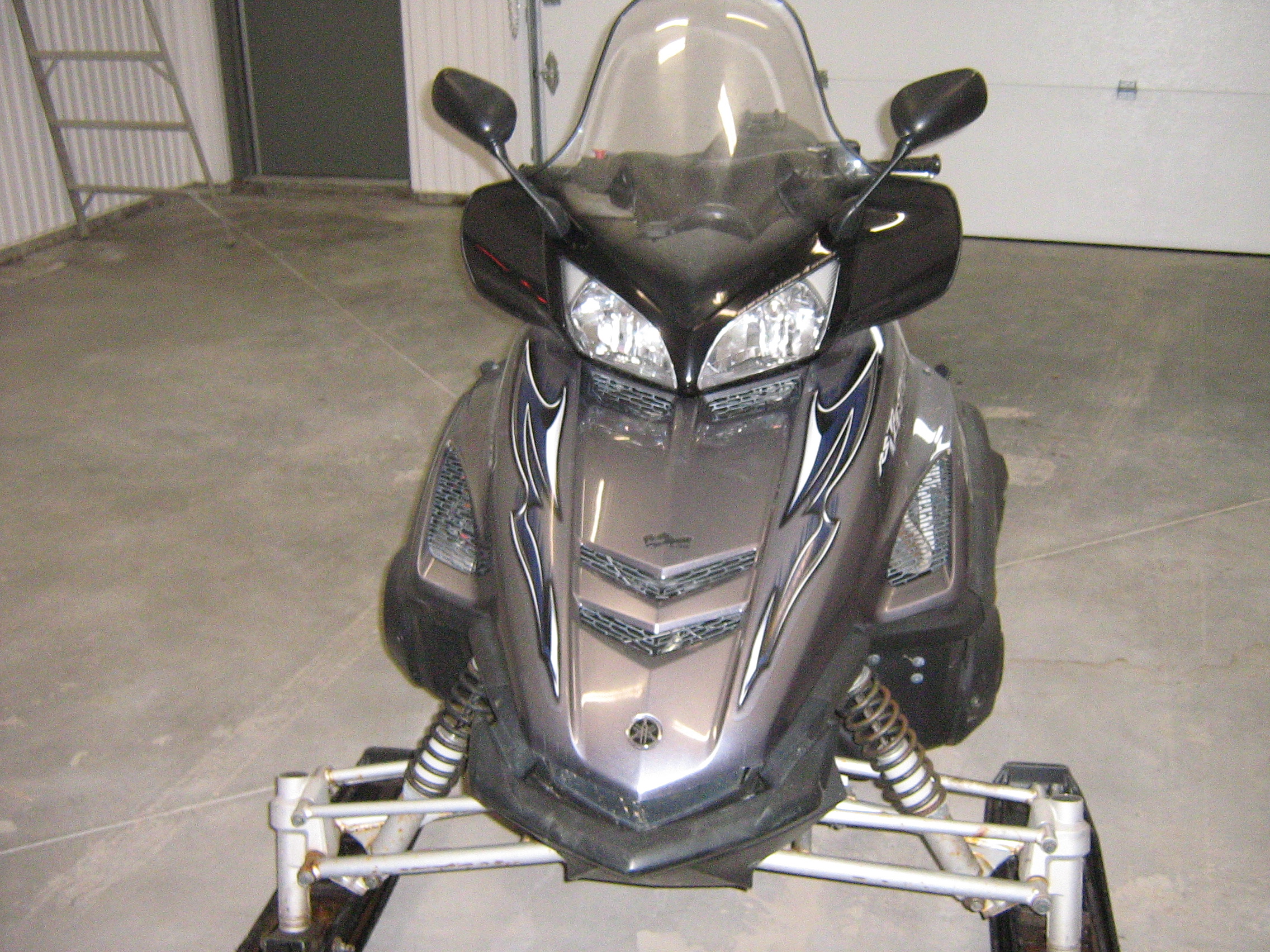 MOTONEIGE YAMAHA VENTURE 2005