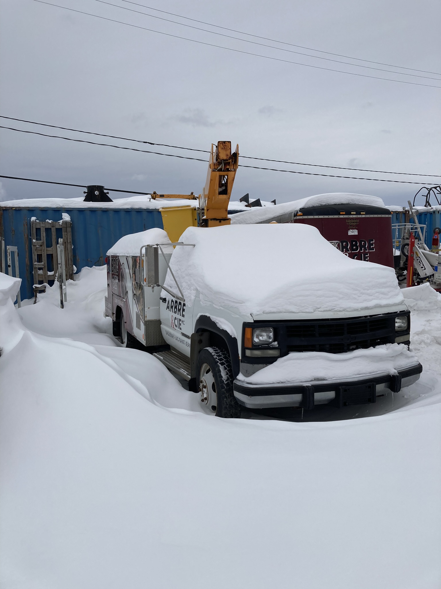 2000 CHEVROLET SILVERADO 3500 ET NACELLE